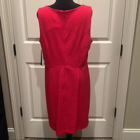 Peach Velvet New York NWT Red Sleeveless Dresss Size 12 - Picture 2 of 4